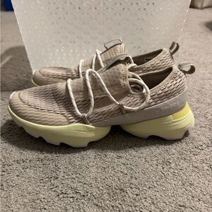 Sorrel Tennis Shoes